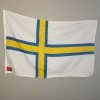 Norrlands lanskapsflagga mot grå bakgrund