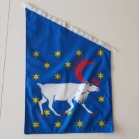 Västerbottens landskapsflagga som fasadflagga